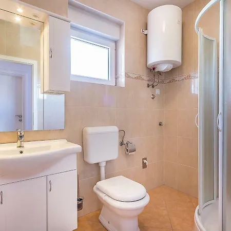 Apartment Med 454
