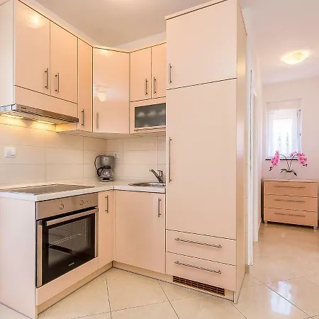 Ferienhaus Apartment Med 454